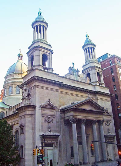 800px-St_Jean_Baptiste_Church,_New_York,_NY-wikidaniel-case.jpg