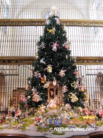 joy-christmastree-met1 (2).jpg