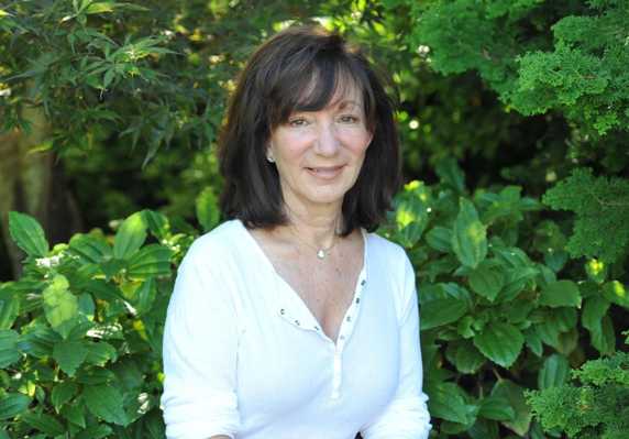 Jackie_Bezos (1).jpg