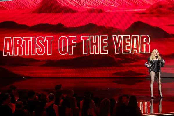 madonna-aoty-vmas-2026-billboard-1800.jpg