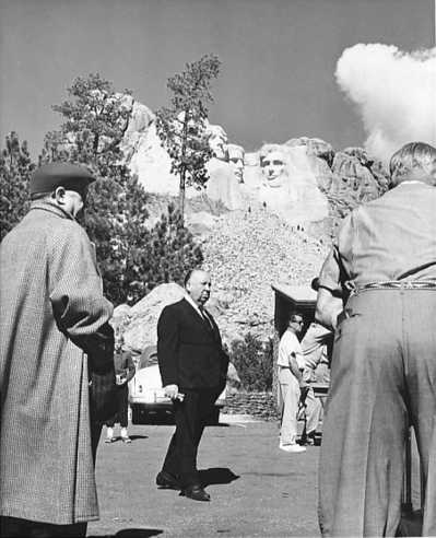 Alfred_Hitchcock_on_the_set_of_North_By_Northwest.jpg