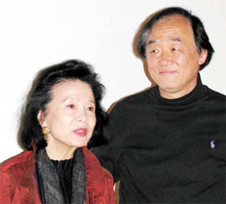 yoon-paik.jpg