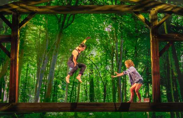 DIRTY-DANCING-THE-MUSICAL-2026-TOUR-PHOTO-3.jpg