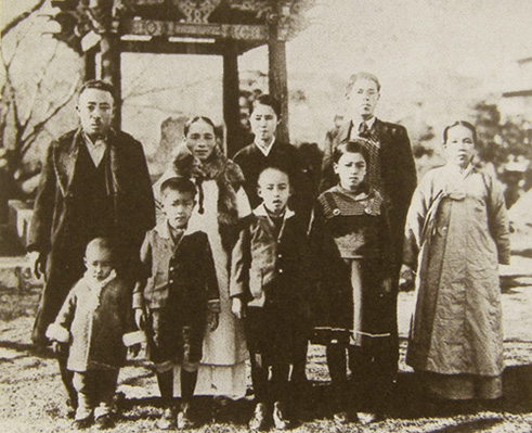 paik-family.jpg