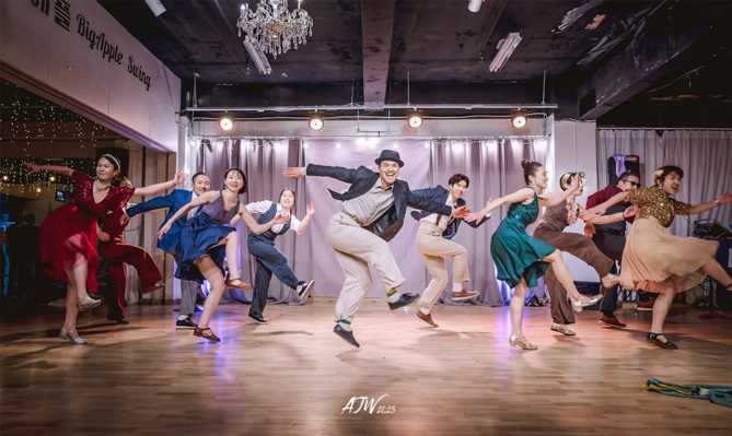 swing-dance-party.jpg