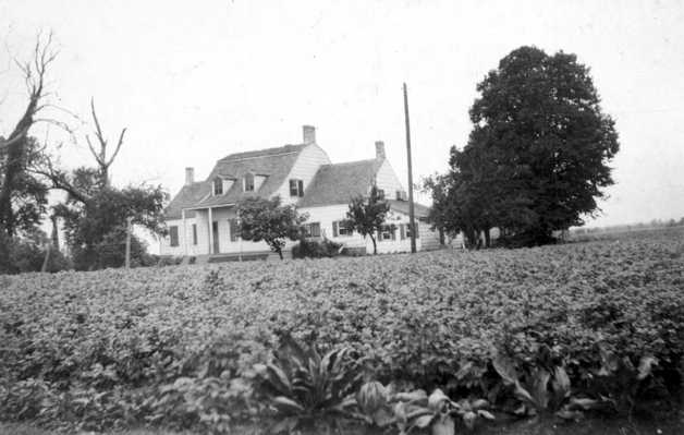 1922.jpg