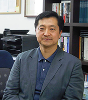 Dr.Ryoo_.jpg
