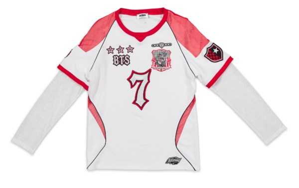 2026_NYR_25046_0022_000(a_shirt_worn_by_jimin_of_bts_during_the_2026_world_cup_final_halftime_d65976(1).jpg